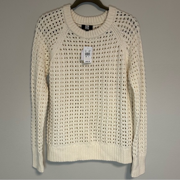 ✨NWT✨ SAKS FIFTH AVE OPEN KNIT SOFT SWEATER - Picture 2 of 4